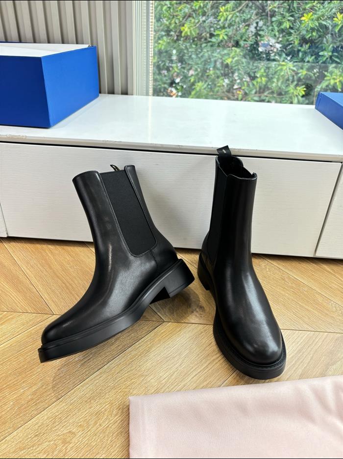 20251128172426291 370